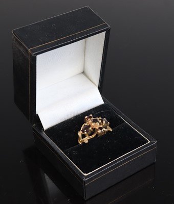 Lot 362 - A 9ct gold five-garnet set cluster ring, size...