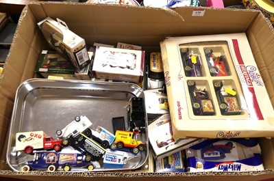 Lot 630 - A collection of various diecast vehicles, to...