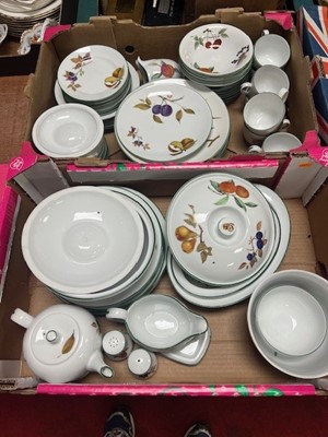 Lot 594 - Two trays of Royal Worcester Evesham pattern...