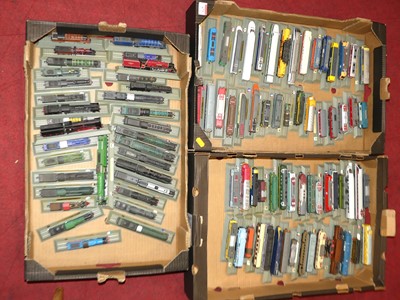 Lot 673 - Three trays of Del Prado model trains to...
