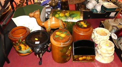 Lot 612 - A collection of miscellaneous items, to...