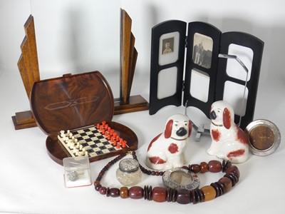 Lot 491 - A collection of miscellaneous items, to...