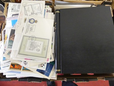 Lot 425 - A collection of world stamps, to include...
