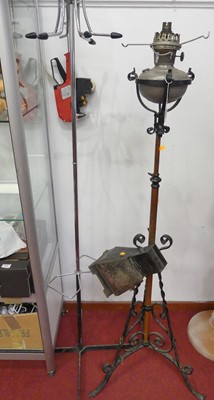 Lot 495 - An early 20th century standard oil lamp,...