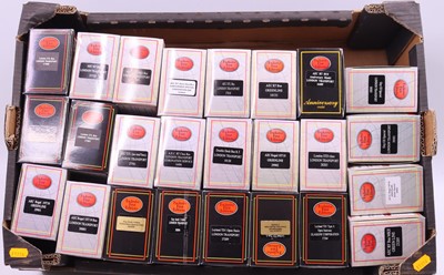 Lot 843 - 25 boxed EFE 1/76th scale public transport...