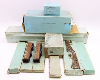 Lot 249 - One tray containing various Hornby Dublo...