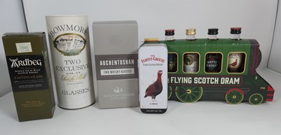 Lot 1489 - A good selection of whisky miniatures in...