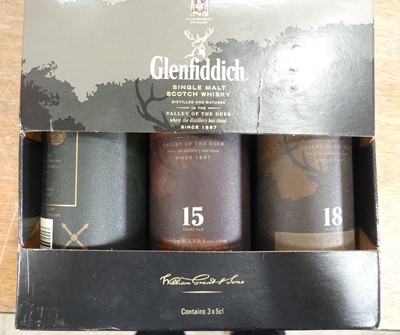 Lot 1504 - Mixed lot to include Beam's Choice 8 year old...