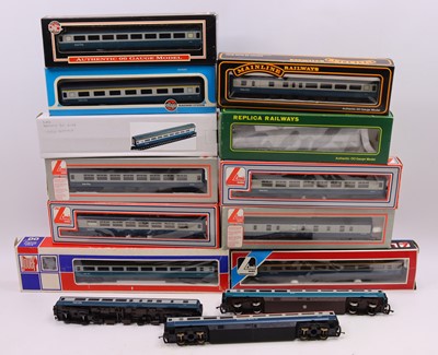 Lot 589 - One tray containing mostly 00 gauge BR Mk3...