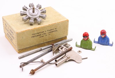 Lot 2095 - A small lot of Meccano Aeroplane constructor...