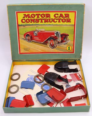 Lot 2102 - A small quantity of various Meccano...