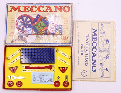 Lot 2103 - Meccano outfit 000, comprising blue and gold...