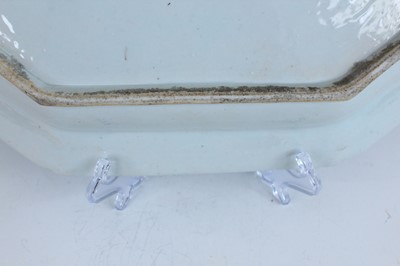 Lot 15 - A Chinese blue and white export meat plate,...