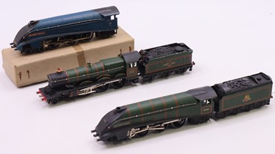 Lot 308 - Three Hornby-Dublo 3-rail locos, one without...