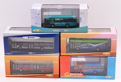 Lot 864 - 5 various Creative Master 1/76th scale public...