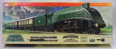 Lot 429 - Hornby 00 gauge R1136 Yorkshire Pullman,...