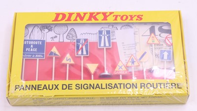 Lot 1197 - A French Dinky Toys Atlas Editions No. 593...
