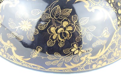 Lot 91 - A large Chinese blue-ground gilt-decorated...