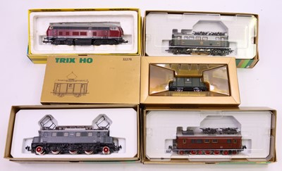 Lot 652 - Five Trix HO gauge locos to include an EP 3/6...