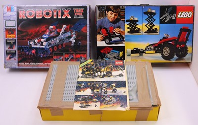 Lot 1795 - Lego Technic group of 2 sets to include:...