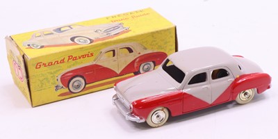 Lot 1499 - CIJ of France No. 3/52 Renault Fregate saloon...