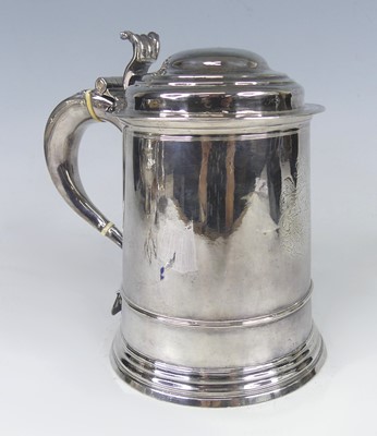 Lot 2158 - A George I provincial silver lidded tankard,...