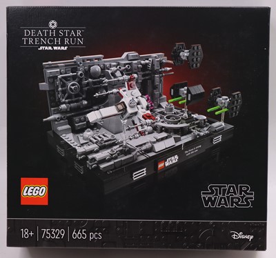 Lot 1796 - Lego Disney Star Wars sealed No. 75329 Diorama...