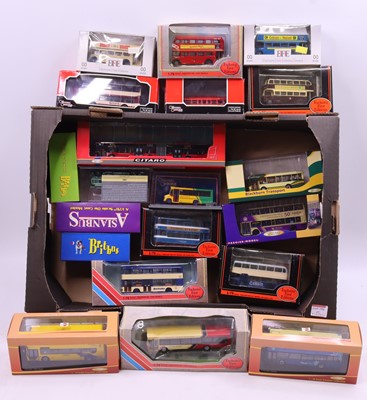 Lot 847 - A collection of 1/76 scale Creative Master,...