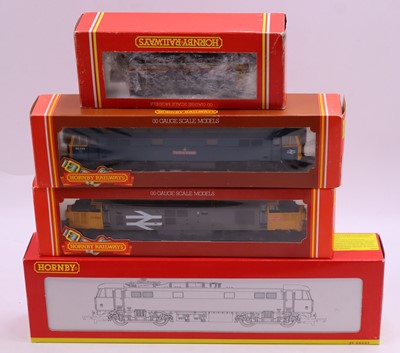 Lot 504 - A collection of four various boxed Hornby 00...