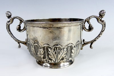 Lot 2166 - A George III silver porringer, having applied...