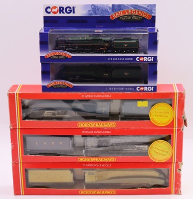 Lot 570 - A collection of 00 gauge Hornby locomotives...