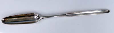 Lot 2080 - A George III silver double-ended marrow scoop,...