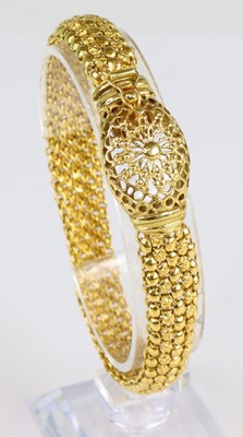 Lot 2702 - A yellow metal five-row fancy mesh link...