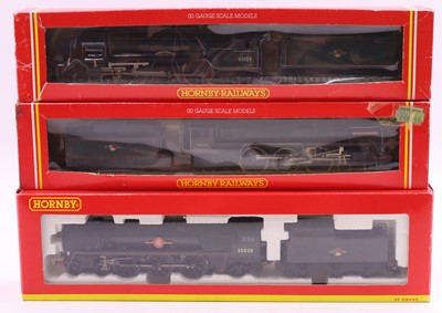 Lot 495 - Three Hornby 00 gauge locos to include an A3...