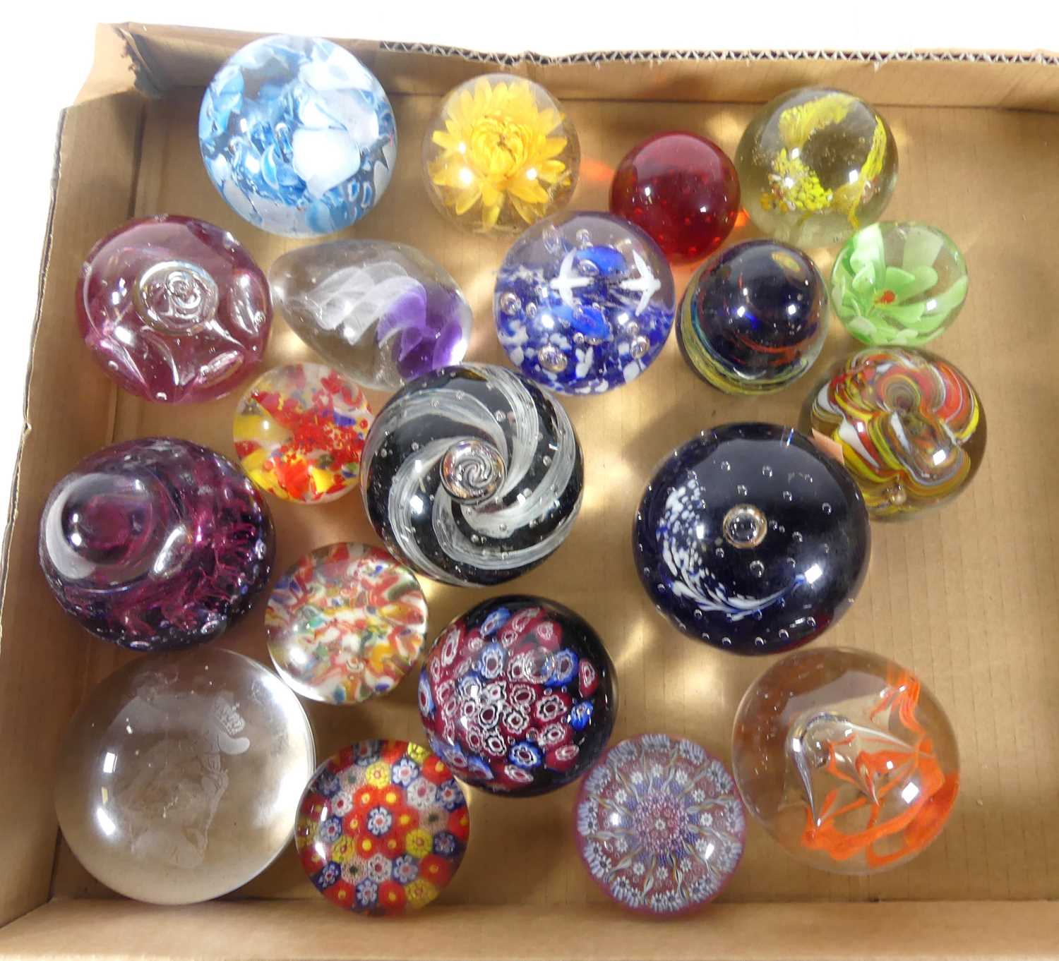 Lot 39 - A collection of art glass paperweights, to...