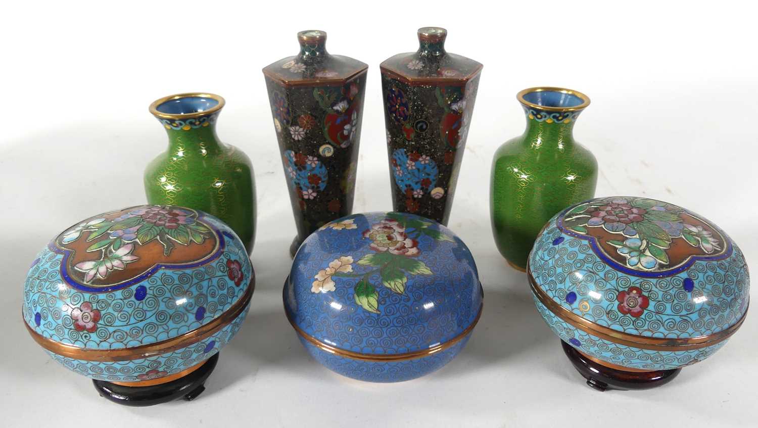 Lot 49 - A box of cloisonne wares, to include a pair of...