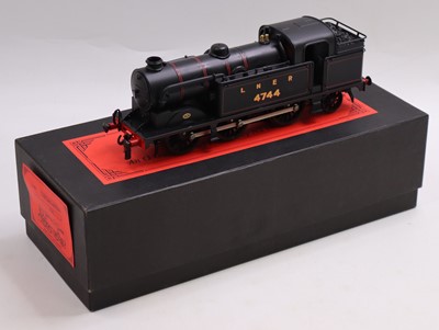 Lot 167 - ACE trains 0 gauge coarse scale 0-6-2T N2 tank...