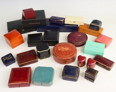 Lot 335 - A quantity of jewellery boxes. (empty)