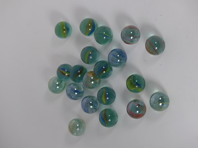 Lot 133 - A box of miscellaneous items, to include...