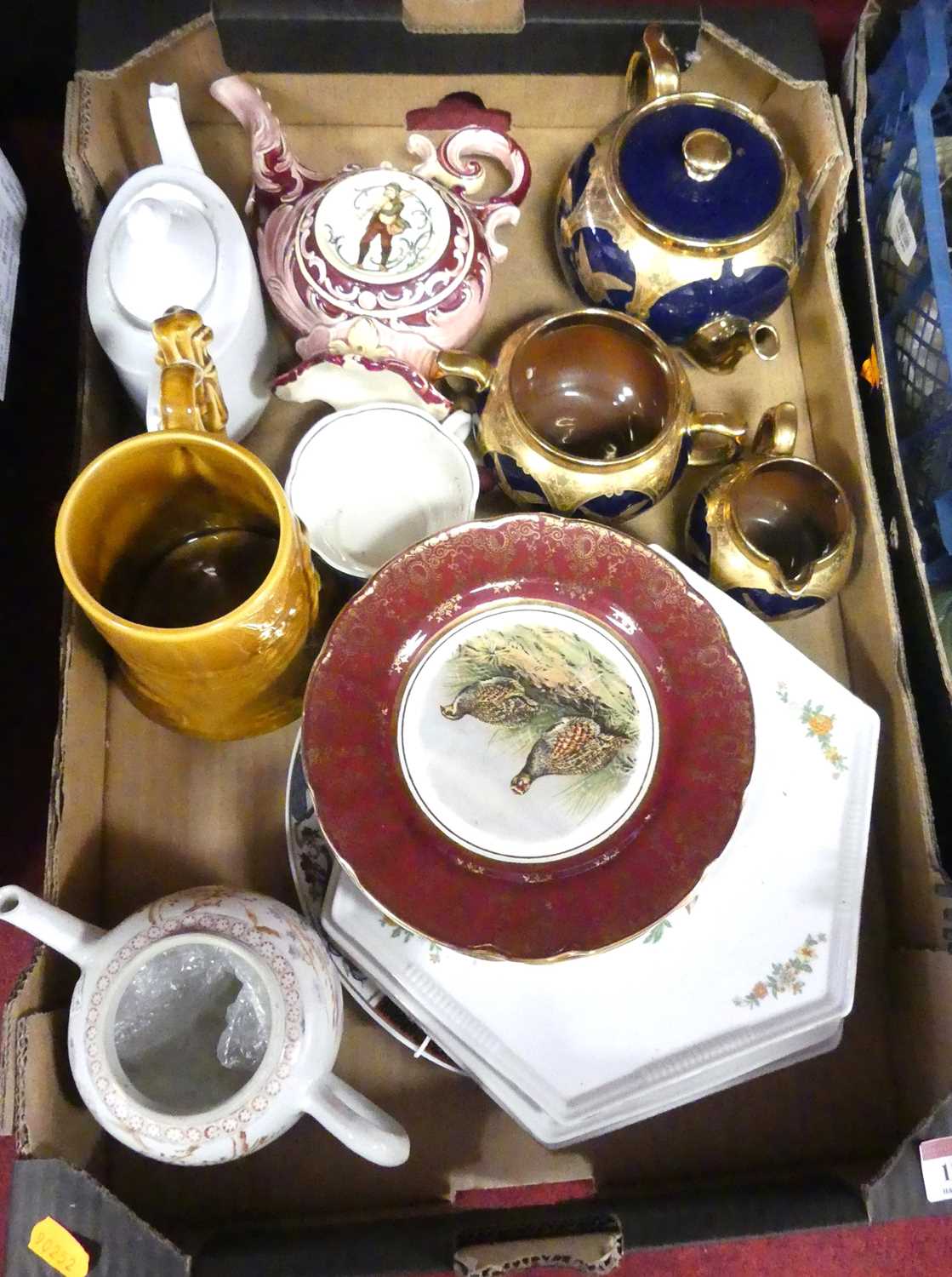 Lot 134 - A box of miscellaneous ceramics, to include a...