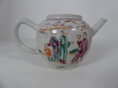 Lot 134 - A box of miscellaneous ceramics, to include a...