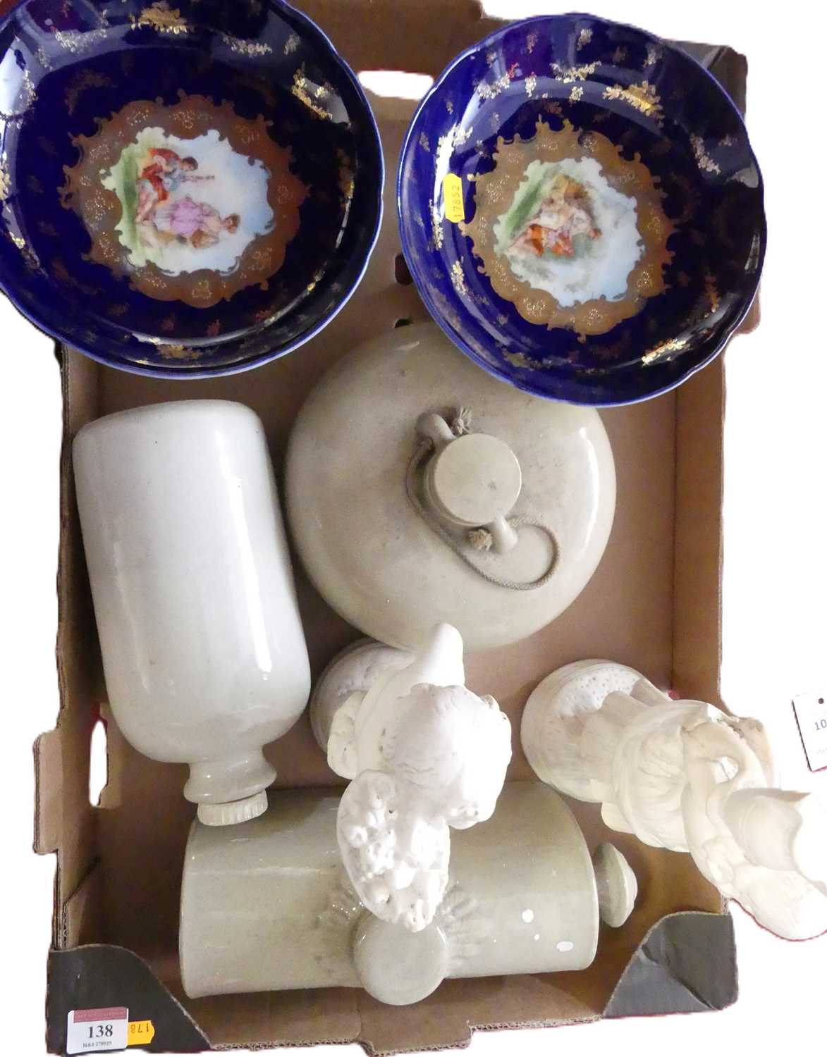 Lot 138 - A box of miscellaneous items, to include a...