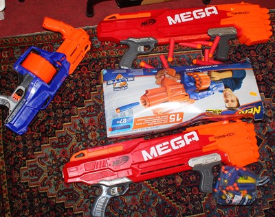Lot 1526 - A collection of Nerf guns