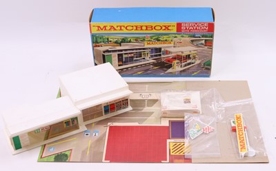 Lot 1475 - Matchbox No.MG-1 Service Station with...