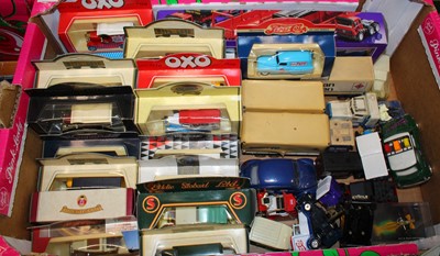 Lot 1557 - A quantity of boxed &loose diecast vehicles to...