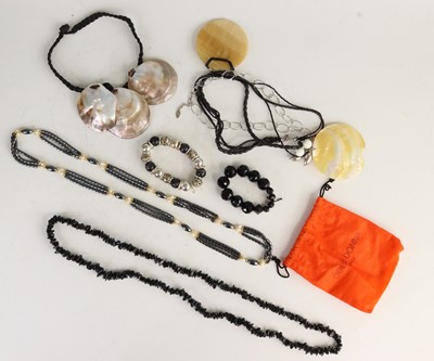 Lot 337 - Assorted costume jewellery, to include a...