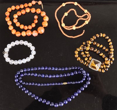 Lot 340 - An assorted beaded hardstone necklace, to...