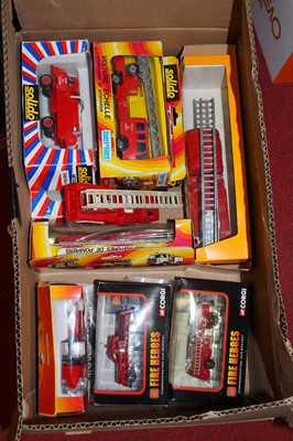 Lot 1607 - One box containing a quantity of mixed issue...