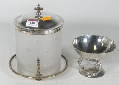 Lot 188 - A pewter bowl by Christopher Wide, Kolmarden,...