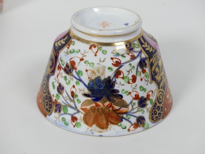 Lot 174 - A collection of Royal Crown Derby, to include...